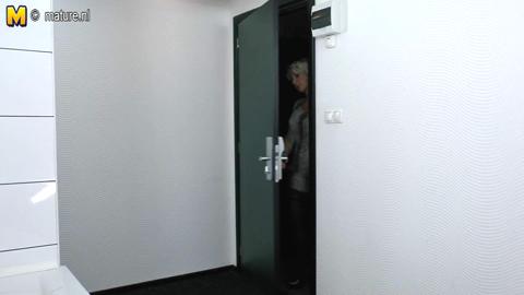 32063